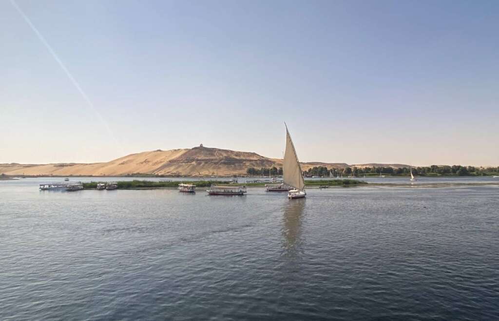 fellucas sailing on the nile